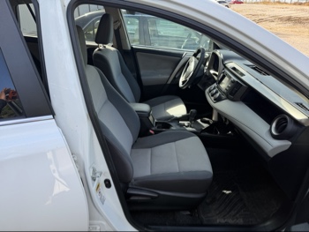 2014 toyota rav4 le-awd with 241220 miles for sale near elk-river, minnesota 106485_31_passenger_seat.jpg