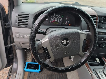 2006 kia sorento ex-4wd with 262272 miles for sale near elk-river, minnesota 106486_36_steering_wheel.jpg