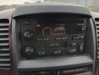 2006 kia sorento ex-4wd with 262272 miles for sale near elk-river, minnesota 106486_39_radio_closeup.jpg