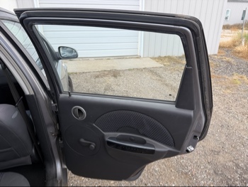 2008 chevrolet aveo5 ls with 134441 miles for sale near elk-river, minnesota 106487_30_pass_rear_door_panel.jpg