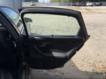 2004 audi s4 with 184797 miles for sale near elk-river, minnesota 106495_29_third_row_seat.jpg