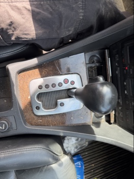 2004 audi s4 with 184797 miles for sale near elk-river, minnesota 106495_41_shifter.jpg