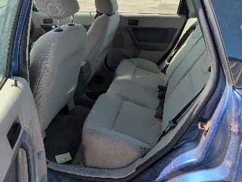 2008 ford focus se-sedan with 205187 miles for sale near elk-river, minnesota 106498_24_drv_rear_seat.jpg