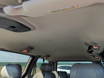 1999 chrysler town-and-country limited-fwd with 88290 miles for sale near elk-river, minnesota 106499_35_headliner_sunroof.jpg