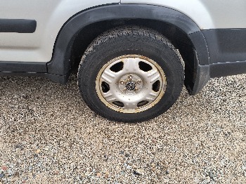 2006 honda cr-v lx-4wd-at with 127591 miles for sale near elk-river, minnesota 106500_13_rear_drv_wheel.jpg