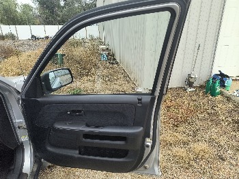 2006 honda cr-v lx-4wd-at with 127591 miles for sale near elk-river, minnesota 106500_32_passenger_door_panel.jpg