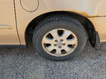 2002 honda odyssey with 292920 miles for sale near elk-river, minnesota 106501_13_rear_drv_wheel.jpg