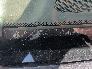 2002 honda odyssey with 292920 miles for sale near elk-river, minnesota 106501_48_windshield_vin_plate.jpg