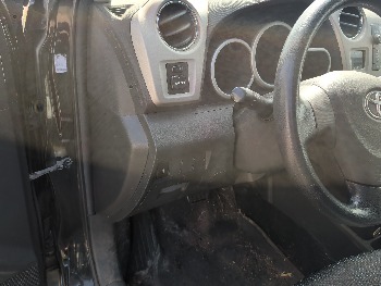 2010 toyota matrix with 301107 miles for sale near elk-river, minnesota 106503_37_left_of_steering_wheel.jpg
