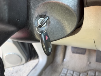 2008 saturn vue with 156067 miles for sale near elk-river, minnesota 106506_51_keys.jpg