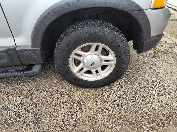 2003 ford explorer xlt-4.0l-4wd with 182785 miles for sale near elk-river, minnesota 106508_15_front_pass_wheel.jpg