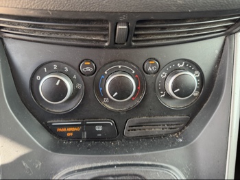 2015 ford escape se-4wd with 166884 miles for sale near elk-river, minnesota 106510_40_climate_control.jpg
