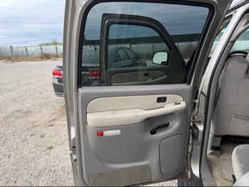 2002 gmc yukon-xl 1500-4wd with 148627 miles for sale near elk-river, minnesota 106511_25_drv_rear_door_panel.jpg