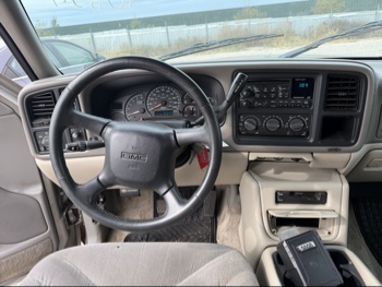 2002 gmc yukon-xl 1500-4wd with 148627 miles for sale near elk-river, minnesota 106511_33_dash_from_driver.jpg