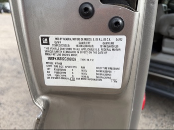 2002 gmc yukon-xl 1500-4wd with 148627 miles for sale near elk-river, minnesota 106511_47_door_vin_sticker.jpg