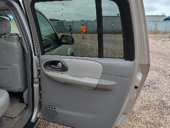 2006 chevrolet trailblazer ext-ls-4wd with 181247 miles for sale near elk-river, minnesota 106513_30_pass_rear_door_panel.jpg