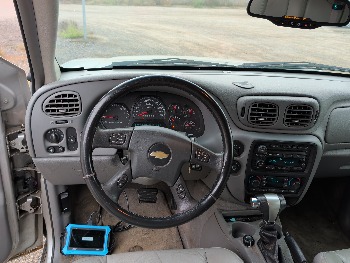 2006 chevrolet trailblazer ext-ls-4wd with 181247 miles for sale near elk-river, minnesota 106513_33_dash_from_driver.jpg