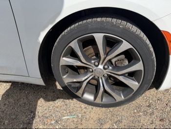 2015 chrysler 200 with 168904 miles for sale near elk-river, minnesota 106518_15_front_pass_wheel.jpg