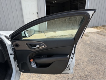 2015 chrysler 200 with 168904 miles for sale near elk-river, minnesota 106518_32_passenger_door_panel.jpg
