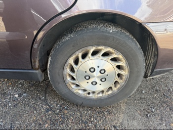 2000 saturn ls ls2 with 158842 miles for sale near elk-river, minnesota 106526_13_rear_drv_wheel.jpg