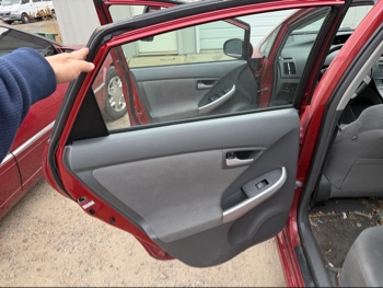 2010 toyota prius prius-ii with 249736 miles for sale near elk-river, minnesota 106528_25_drv_rear_door_panel.jpg