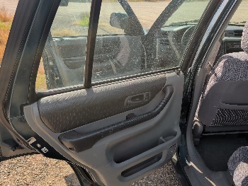 1998 honda cr-v with 177940 miles for sale near elk-river, minnesota 106531_25_drv_rear_door_panel.jpg