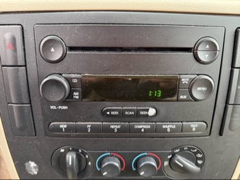 2004 ford freestar lx-sport with 163395 miles for sale near elk-river, minnesota 106532_39_radio_closeup.jpg