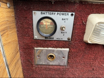 1988 lund boat-co-rebel for sale near elk-river, minnesota 106533_39_radio_closeup.jpg