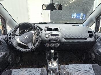 2008 honda fit sport-5-speed-at with 58667 miles for sale near elk-river, minnesota 106540_34_whole_dash.jpg
