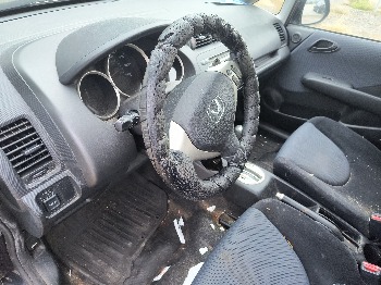 2008 honda fit sport-5-speed-at with 58667 miles for sale near elk-river, minnesota 106540_37_left_of_steering_wheel.jpg