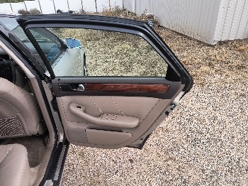 2000 audi a6 2.8-quattro with 67669 miles for sale near elk-river, minnesota 106541_30_pass_rear_door_panel.jpg