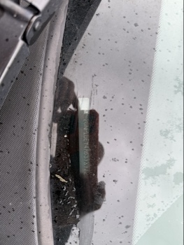2010 chevrolet equinox lt1-fwd with 253822 miles for sale near elk-river, minnesota 106544_48_windshield_vin_plate.jpg