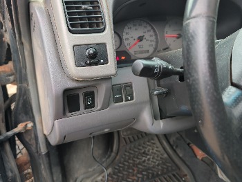 2001 nissan xterra xe-4wd with 205423 miles for sale near elk-river, minnesota 106546_37_left_of_steering_wheel.jpg