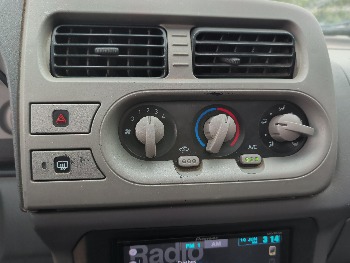 2001 nissan xterra xe-4wd with 205423 miles for sale near elk-river, minnesota 106546_40_climate_control.jpg