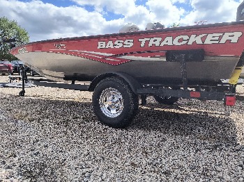 2011 bass-tracker 175txw for sale near elk-river, minnesota 106551_18_undercar_rear_drv.jpg