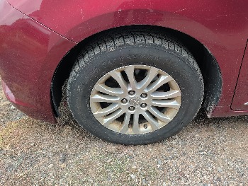 2011 toyota sienna limited-7-pass-v6 with 217246 miles for sale near elk-river, minnesota 106553_12_drv_front_wheel.jpg