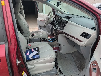 2011 toyota sienna limited-7-pass-v6 with 217246 miles for sale near elk-river, minnesota 106553_31_passenger_seat.jpg