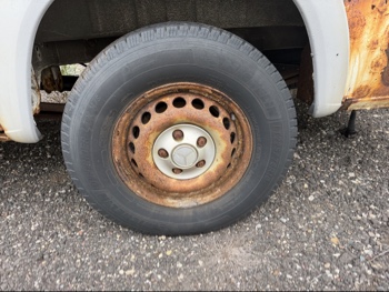 2006 dodge sprinter-wagon 2500-high-ceiling-140-in.-wb for sale near elk-river, minnesota 106555_13_rear_drv_wheel.jpg