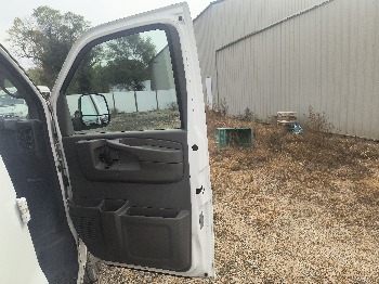 2014 chevrolet express 2500-cargo with 199160 miles for sale near elk-river, minnesota 106556_32_passenger_door_panel.jpg