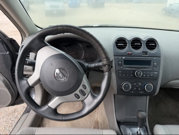 2010 nissan altima 2.5-s with 231356 miles for sale near elk-river, minnesota 106560_33_dash_from_driver.jpg