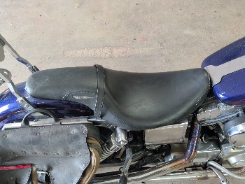 2000 harley-davidson fxds - with 32149 miles for sale near elk-river, minnesota 106561_22_driver_seat.jpg