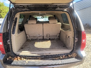 2013 chevrolet suburban ltz-1500-4wd with 215158 miles for sale near elk-river, minnesota 106563_26_trunk.jpg