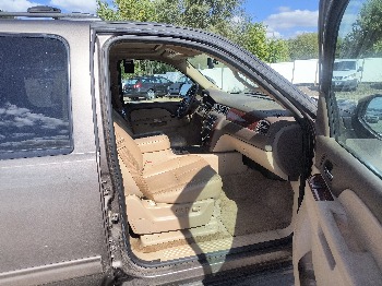 2013 chevrolet suburban ltz-1500-4wd with 215158 miles for sale near elk-river, minnesota 106563_31_passenger_seat.jpg