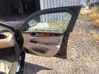 2005 jaguar xj-series xj8l with 123017 miles for sale near elk-river, minnesota 106564_32_passenger_door_panel.jpg
