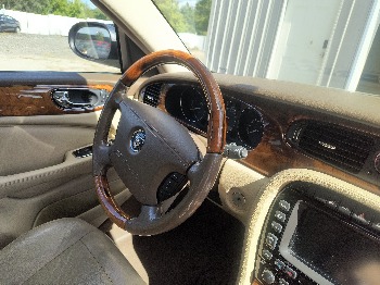 2005 jaguar xj-series xj8l with 123017 miles for sale near elk-river, minnesota 106564_36_steering_wheel.jpg