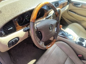 2005 jaguar xj-series xj8l with 123017 miles for sale near elk-river, minnesota 106564_37_left_of_steering_wheel.jpg