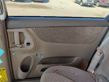 2006 toyota sienna le-7-passenger with 274406 miles for sale near elk-river, minnesota 106567_25_drv_rear_door_panel.jpg