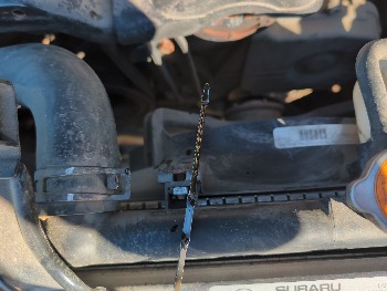 2008 subaru outback 2.5i with 185699 miles for sale near elk-river, minnesota 106569_50_oil_dipstick.jpg