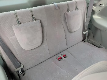 2008 toyota highlander base-4wd with 296754 miles for sale near elk-river, minnesota 106570_29_third_row_seat.jpg