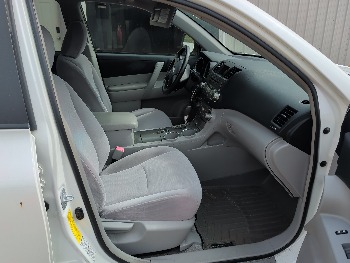 2008 toyota highlander base-4wd with 296754 miles for sale near elk-river, minnesota 106570_31_passenger_seat.jpg